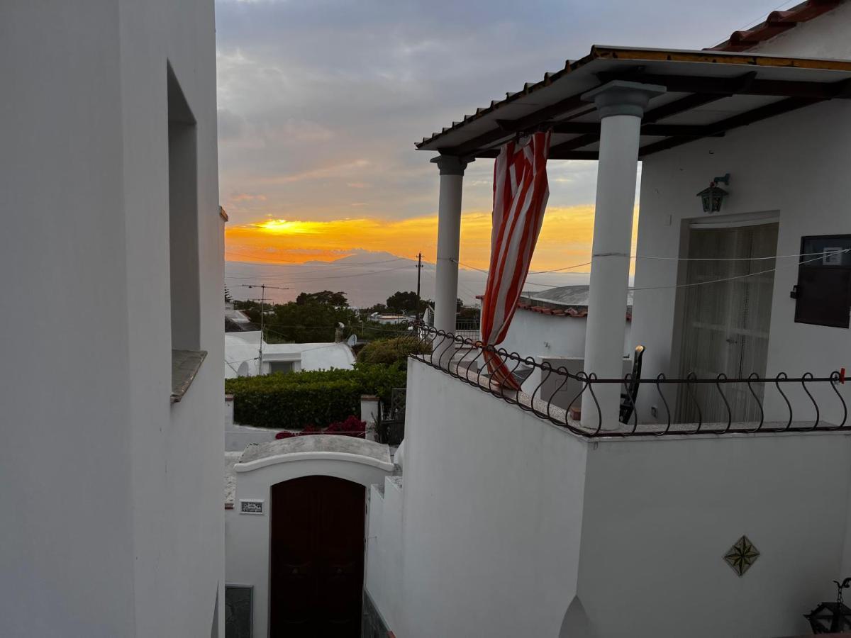 Bed and Breakfast Casa Dora à Anacapri  Extérieur photo